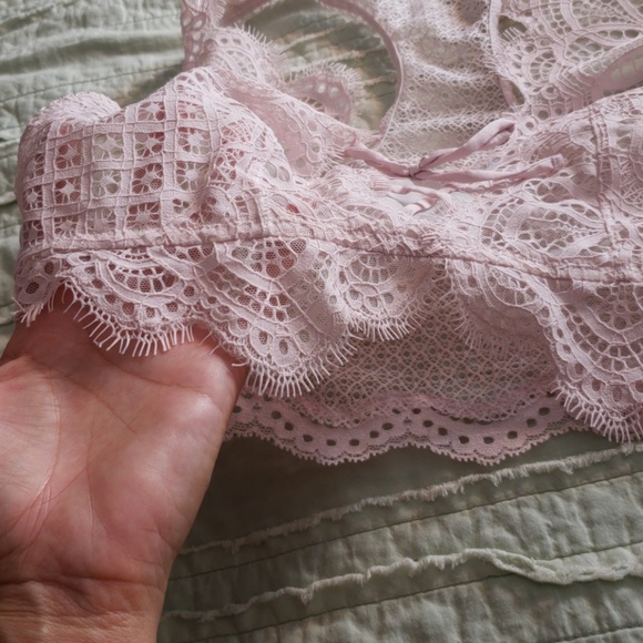 BUY 1 GET 1 FREE NWT Victoria Secret Dream Bra - Picture 8 of 8